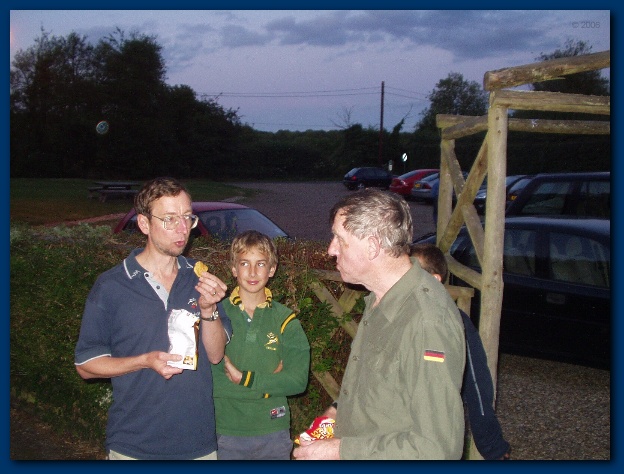 600x449 pixels (125K)